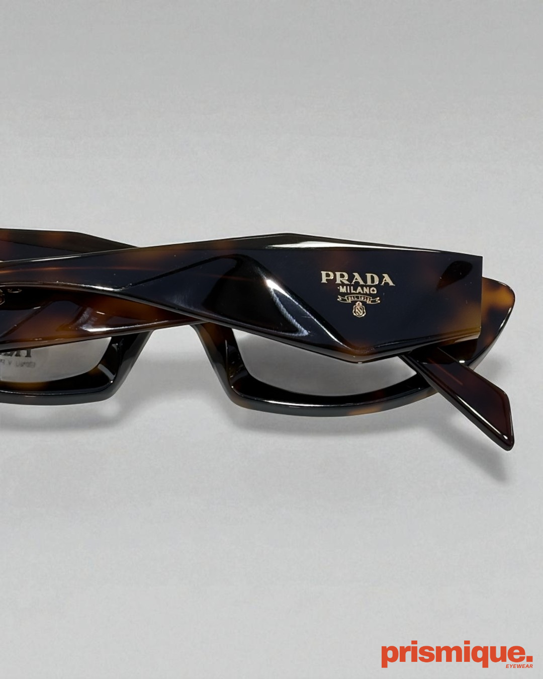 Prada | SPR B16