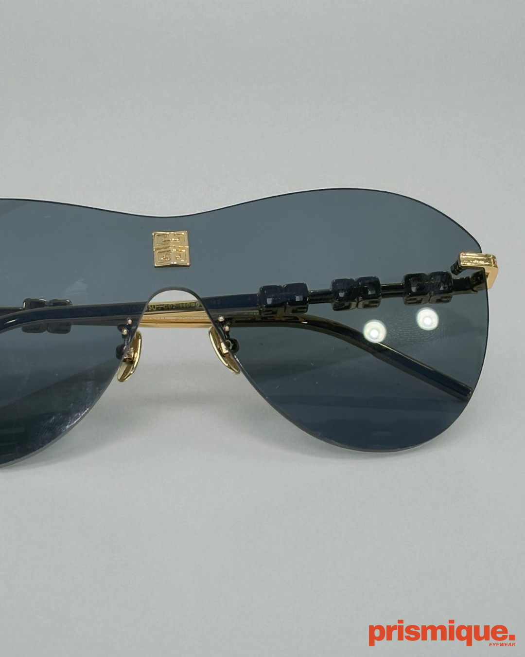 Givenchy | GV40035U