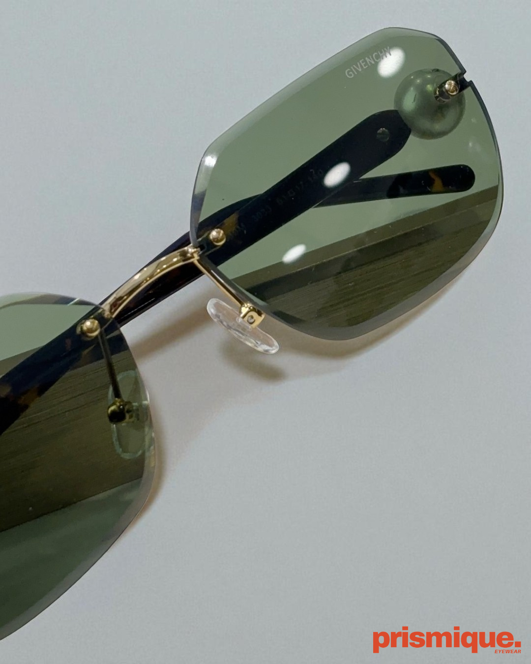 Givenchy | GV4010M
